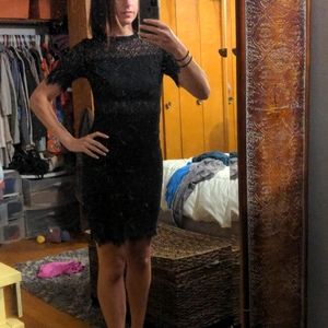 Black eyelet lace detail dreas